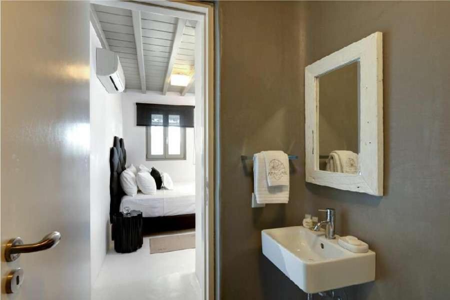Villa Dafni 4Bed With Pool In Kalafatis Spilia Mykonos Town Eksteriør bilde
